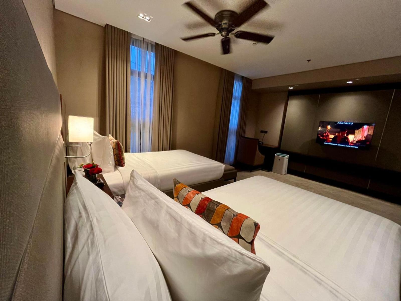 The Plaza Garden Hotel And Residences Baguio City ภายนอก รูปภาพ